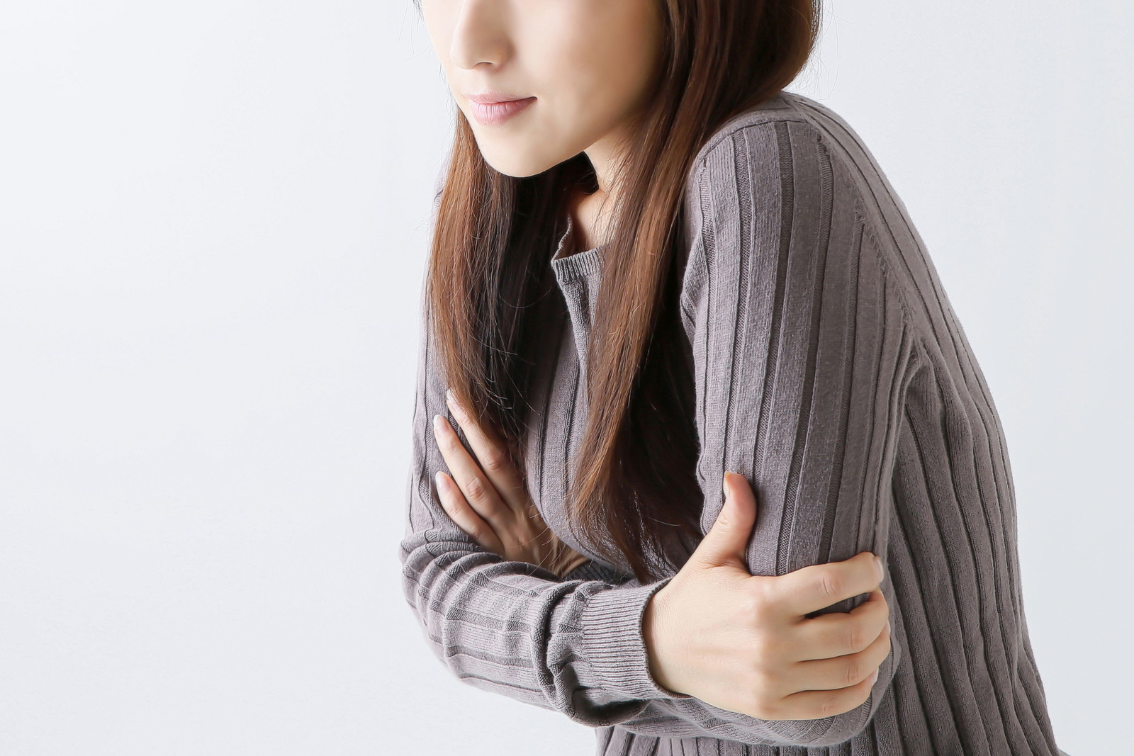 冷えで悩む女性は8割近く。冷え性対策の阻害要因のTOP3は